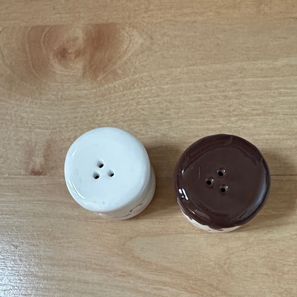 Charming Marshmallow Salt and Pepper Shaker Set - Picture 2 of 2